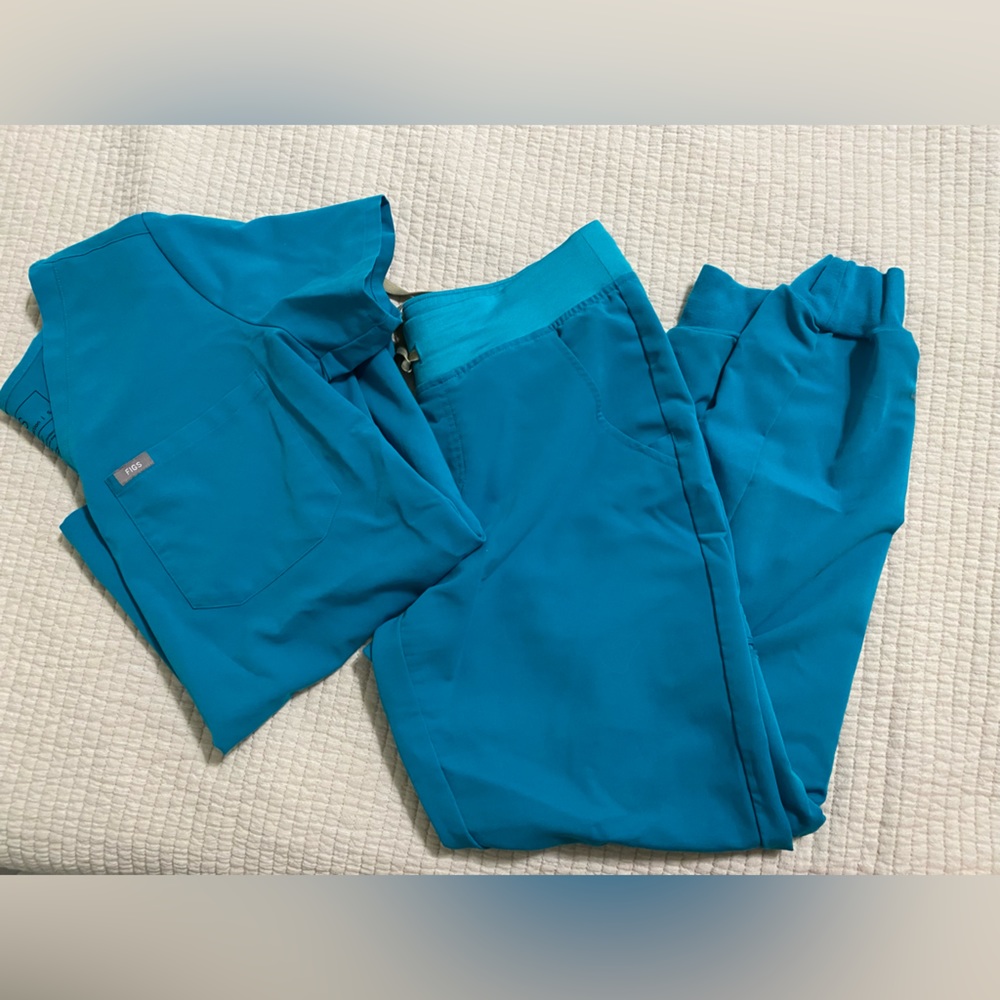 Figs teal set